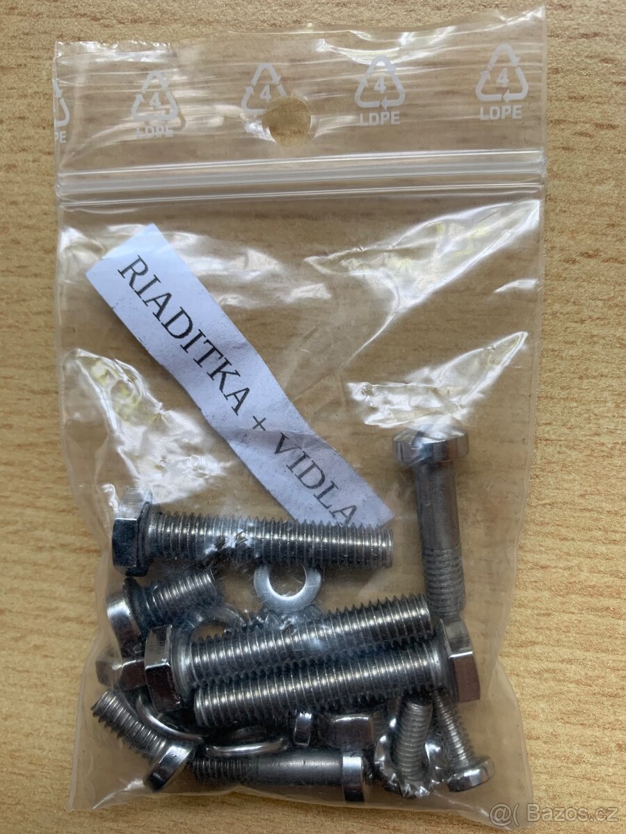 Jawa 550 - Set leštěných nerezových šroubků