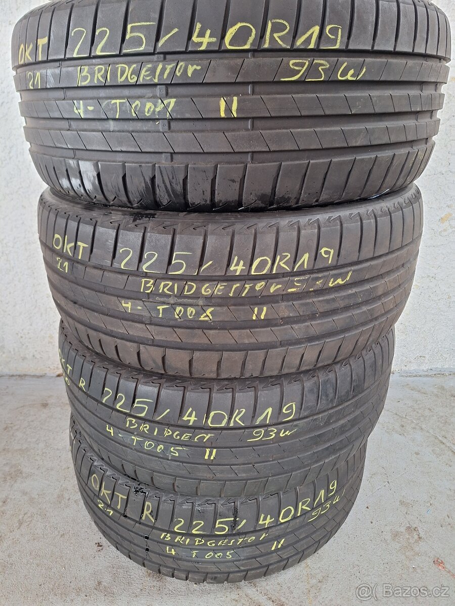 Prodám letní pneu 225/40/19 Bridgestone