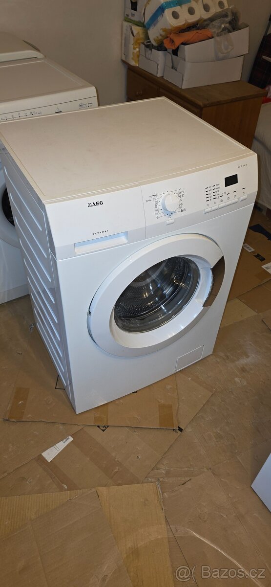 Pračka AEG L6027FL na 7 kg prádla, 1200 ot.