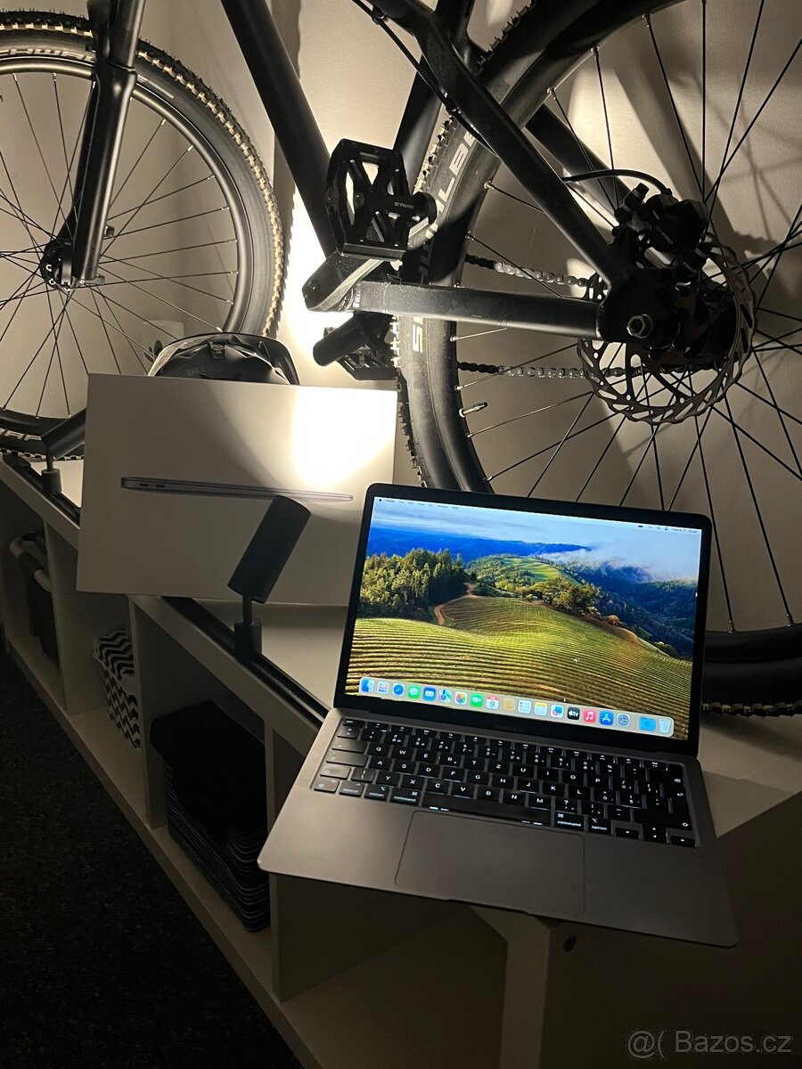 MacBook Air m1 2020 8/256