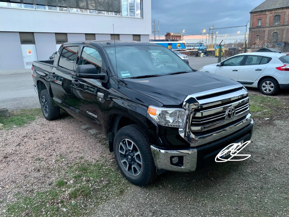 Toyota Tundra Sr5
