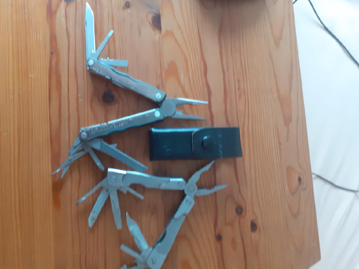 nůž