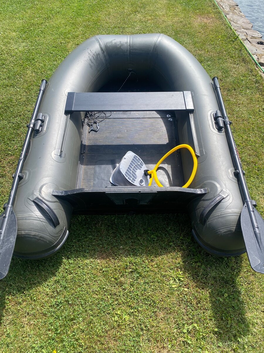 Člun Raptor x-wide 200