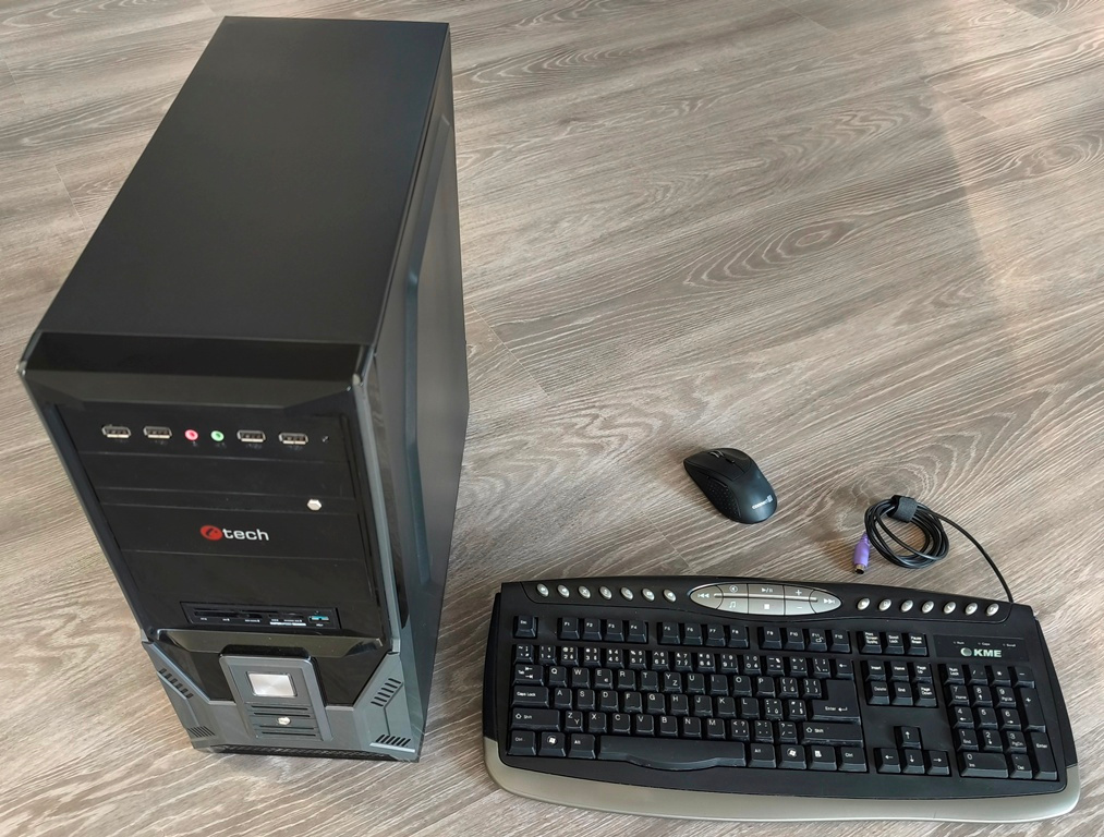 Výkonný počítač AMD Ryzen 7 5700G
