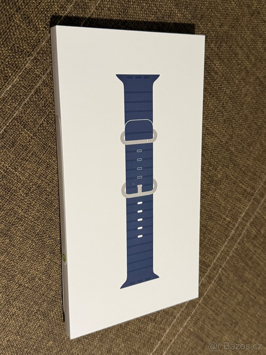 Apple Watch 49mm ocelově modrý Oceánský řemínek - provedení