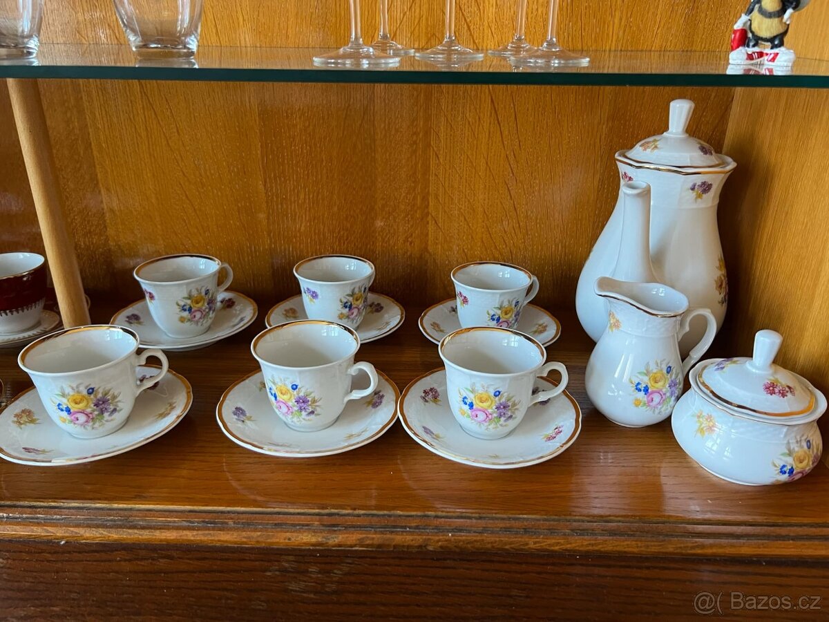 Stará porcelánová čajová sada č. 3