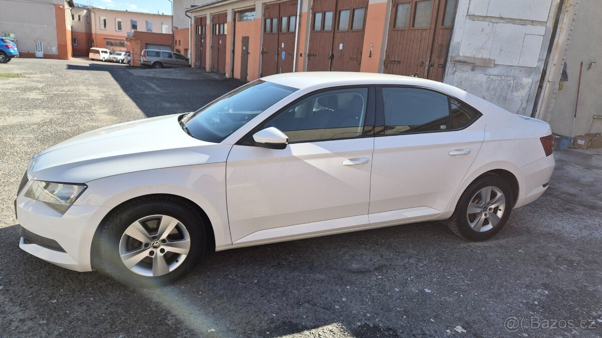 Škoda superb 3 .