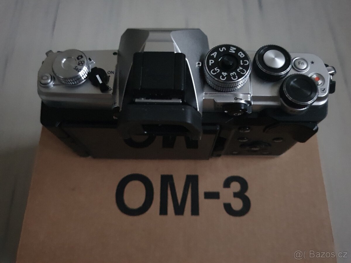 OM SYSTEM OM-3