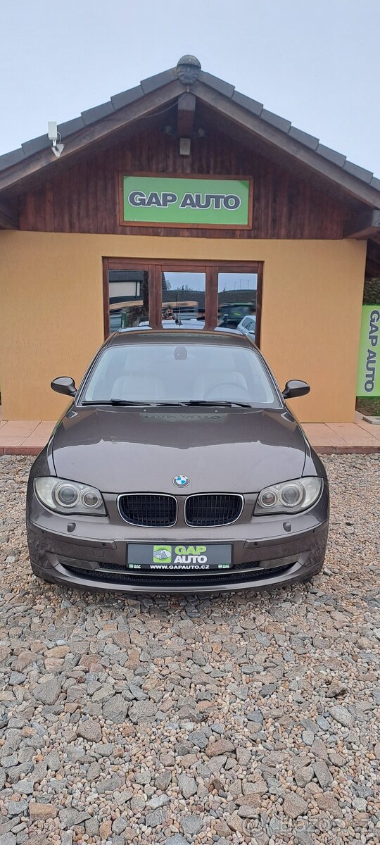 BMW Řada 1 123d 150kW MANUÁL