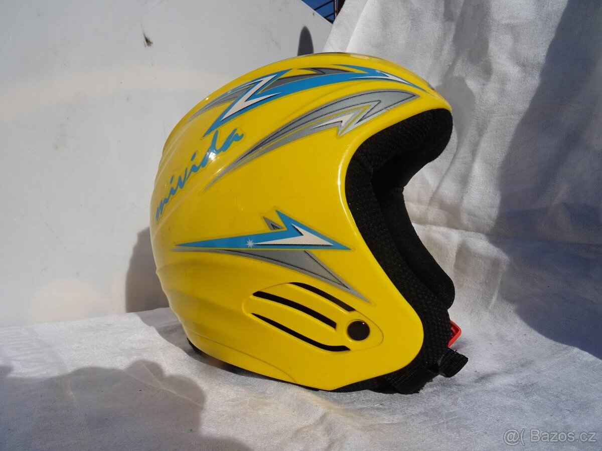 Dětská lyžařská přilba , velikost 48 a běžky 160 - 185 cm