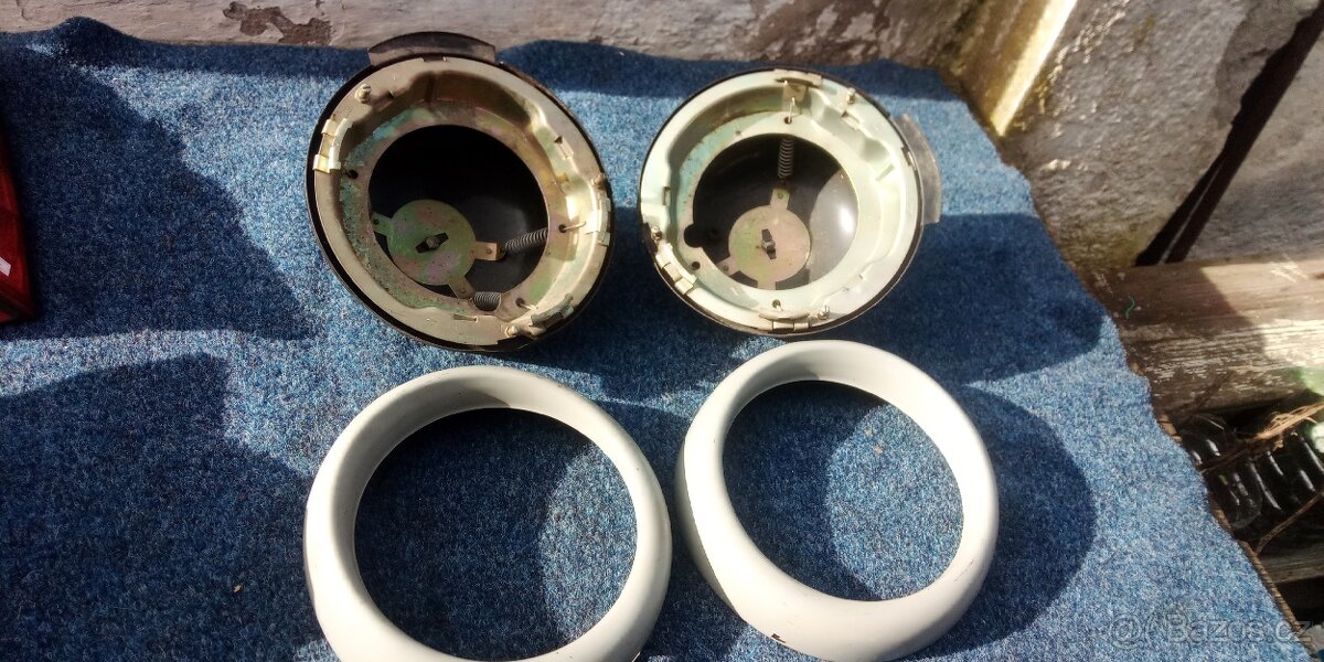 Trabant rámečky a hrnce světel