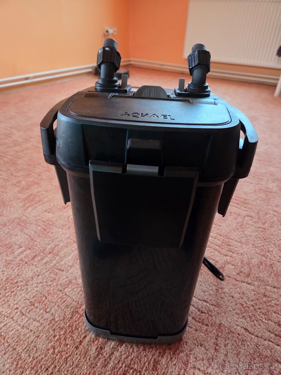 PRODÁM AKVARIJNÍ FILTR