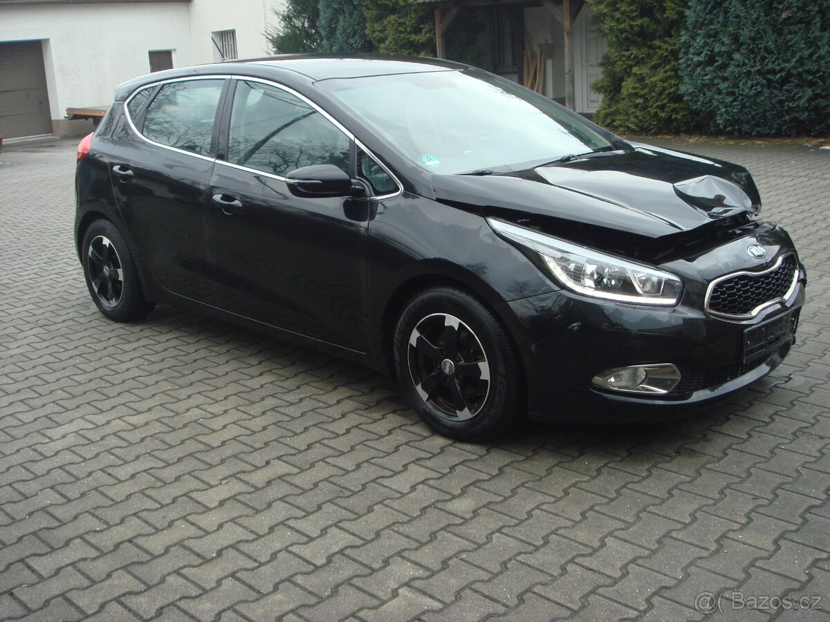 Kia Ceed 1.6crdi 94kw 2013 top výbava