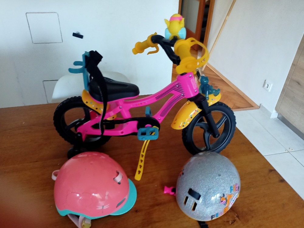 Kolo baby born a cyklo helmy