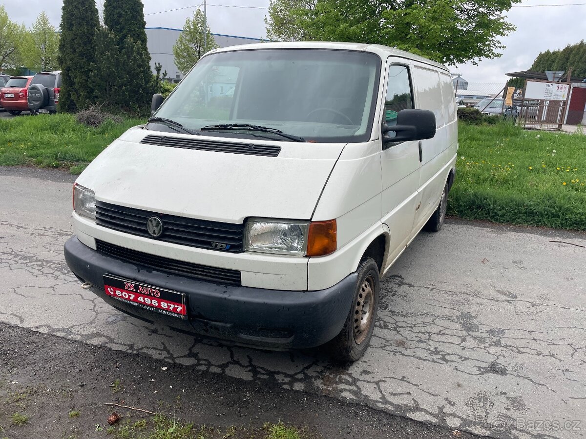 VOLKSWAGEN T4 TRANSPORTER 2.5 TDI 65KW ČR 2002