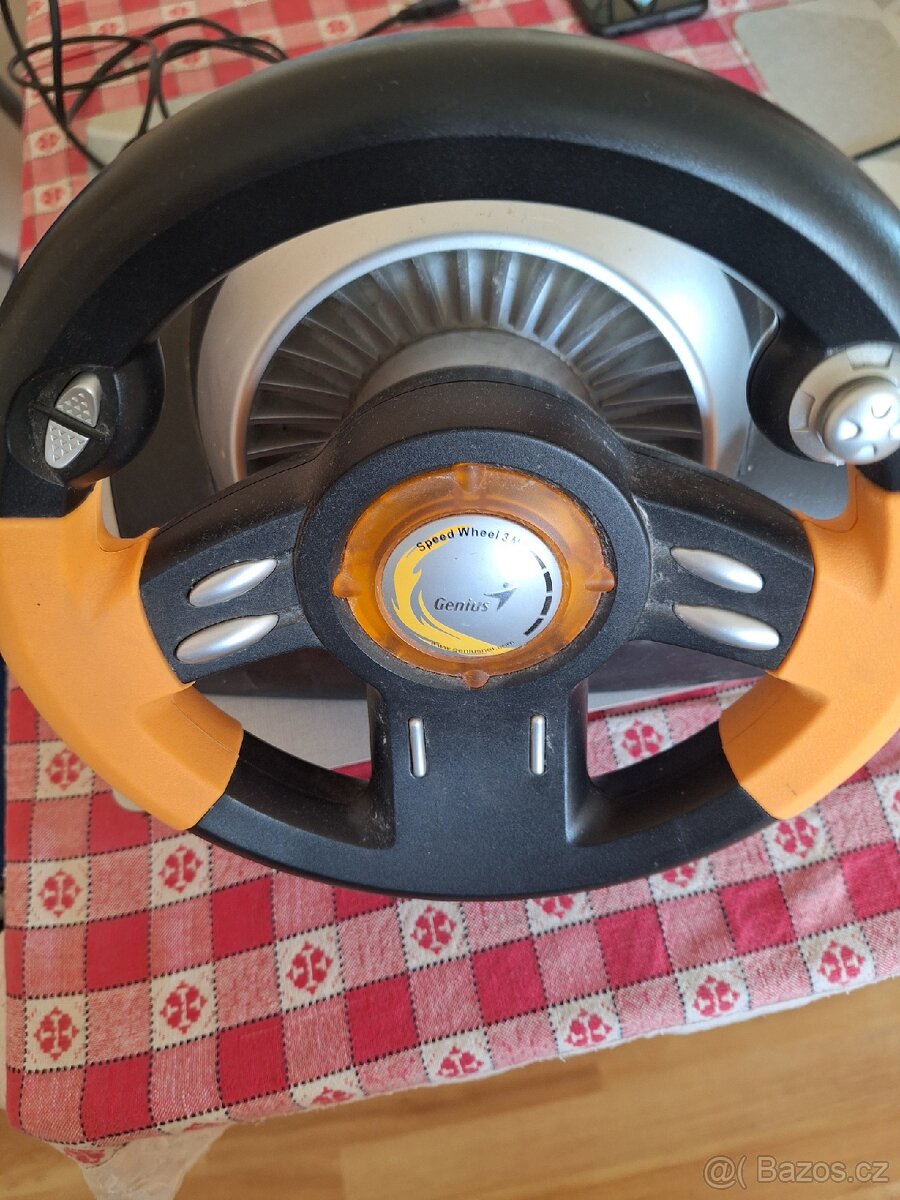 Volant k PC Genius