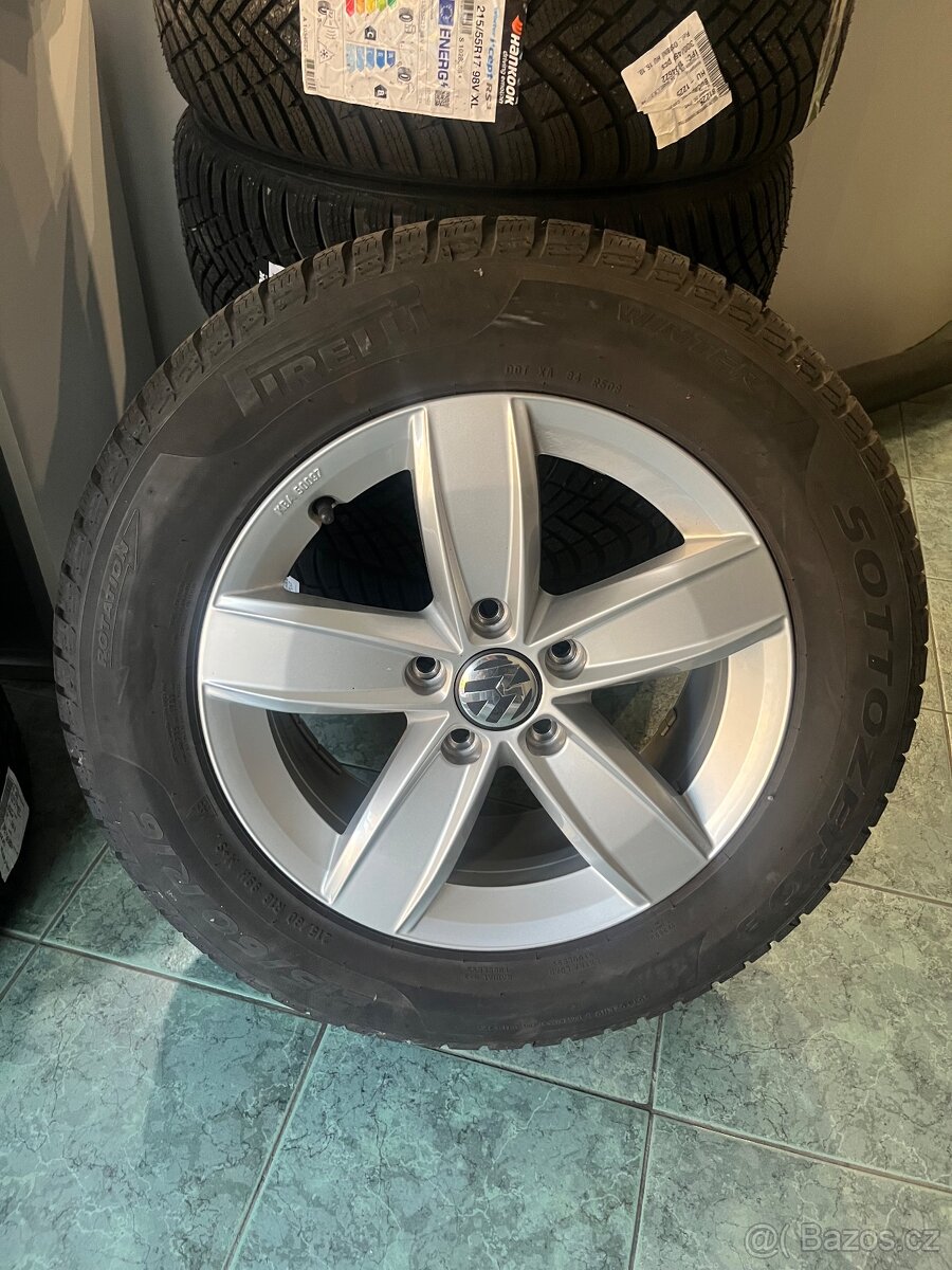 Kola VW 16 6.5J X 16 ET 44, gumy 215/60 R 16 TOP STAV