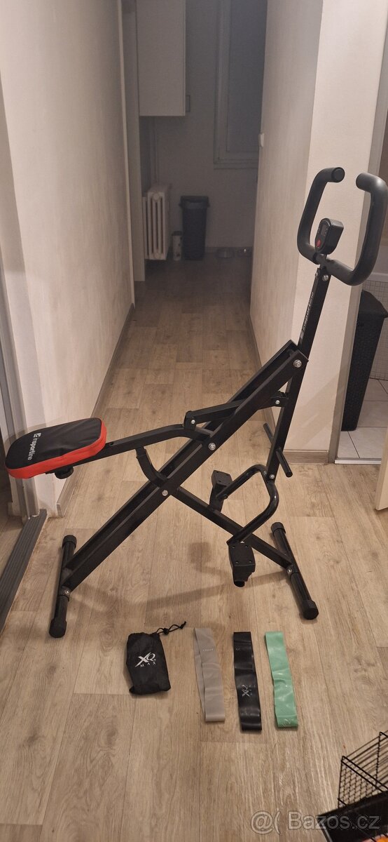 Posilovací stroj intersport s pocitadlem