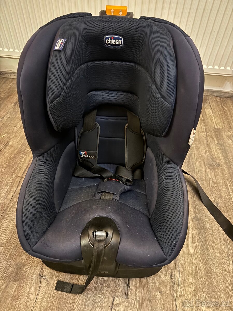 Dětská sedačka s isofixem Chicco do 18 kg