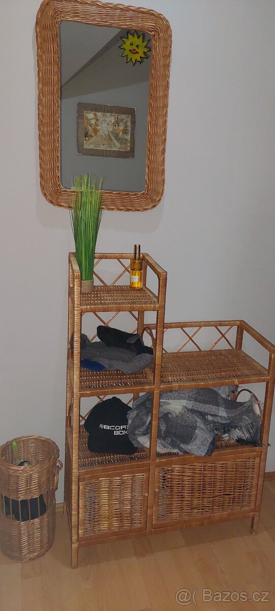 Ratanová komoda