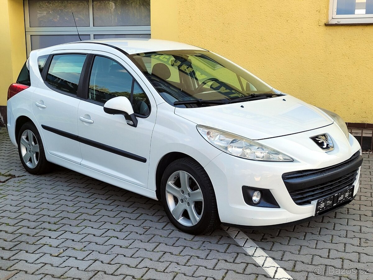 Peugeot 207, 1,4 SW 16V Trendy KLIMATIZACE