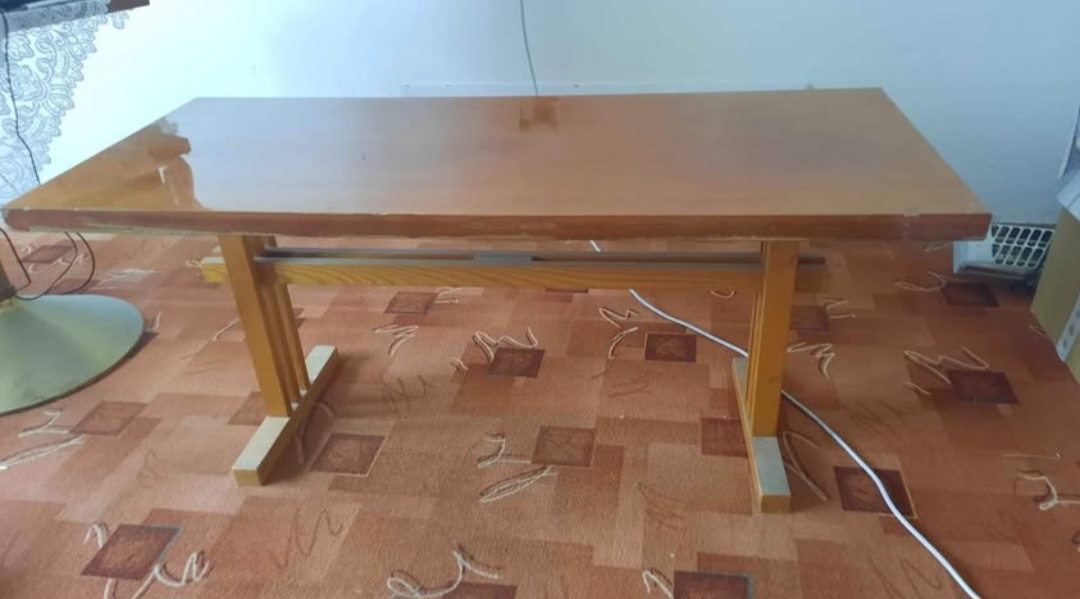 Konferenční stůl