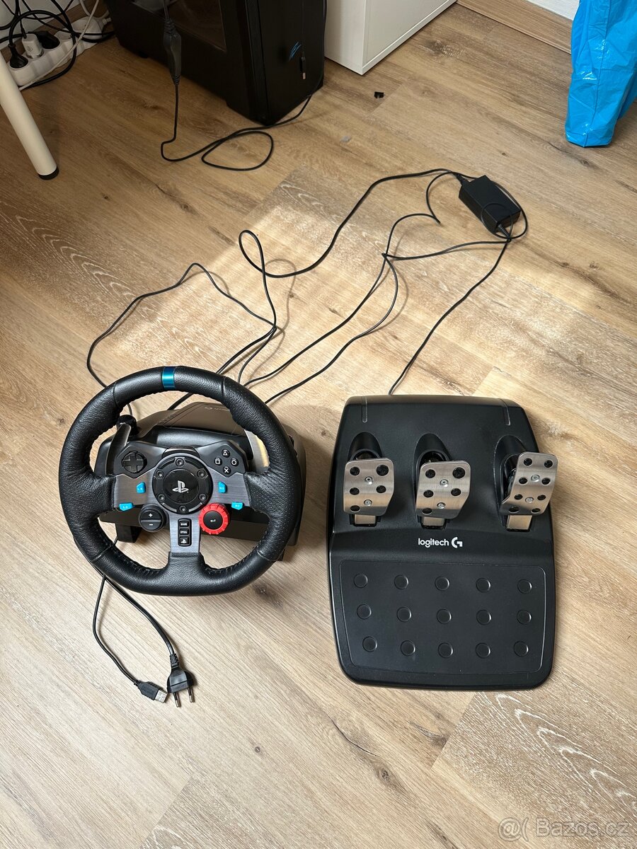 Logitech G29 + pedály