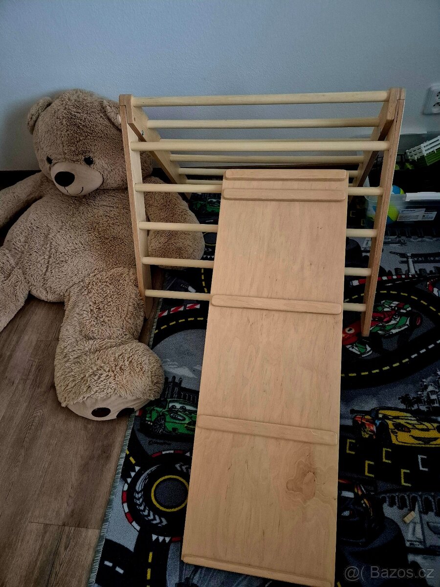 Piklerový trojúhelník a skluzavka