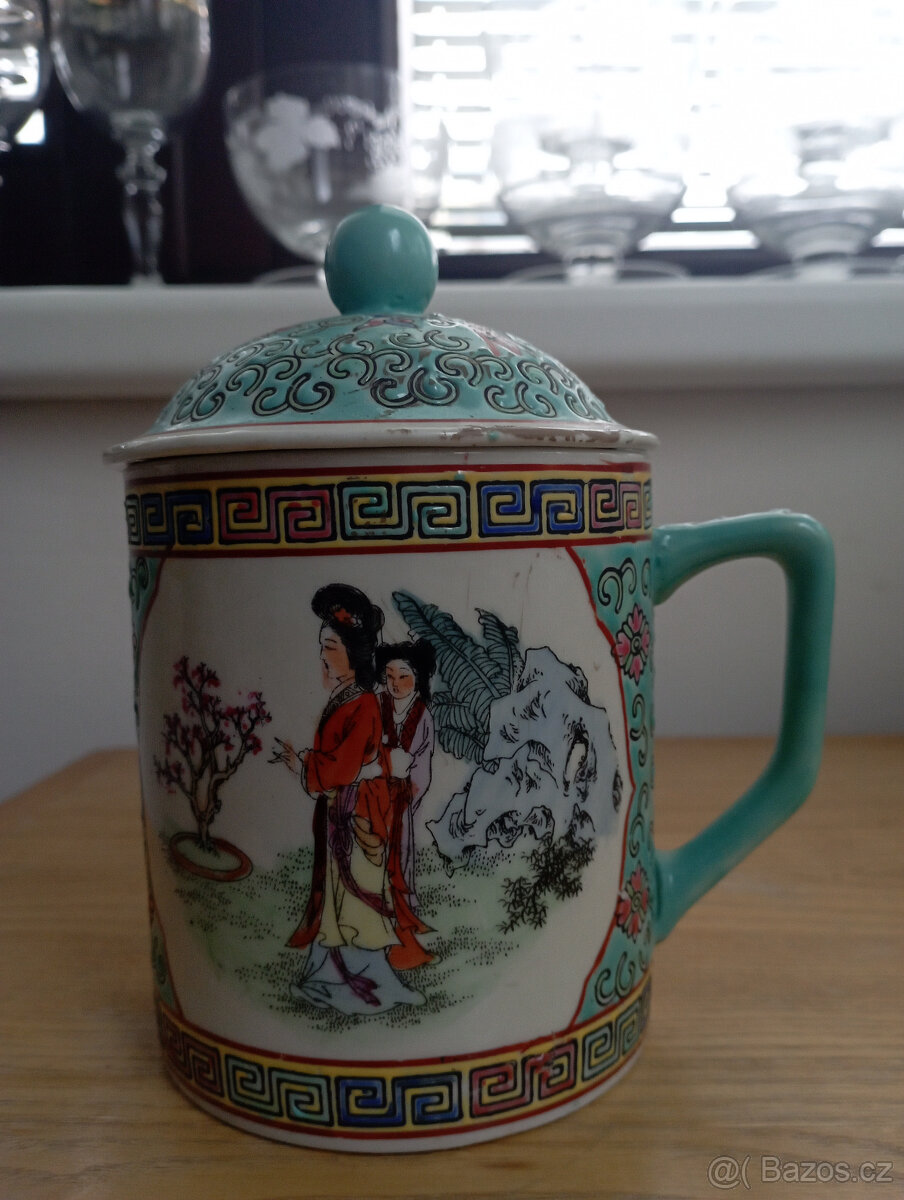 čínský tradiční porcelánový hrnky s víčkem