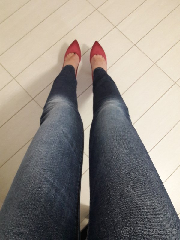 Tmavě modré rifle Replay Rockxanne