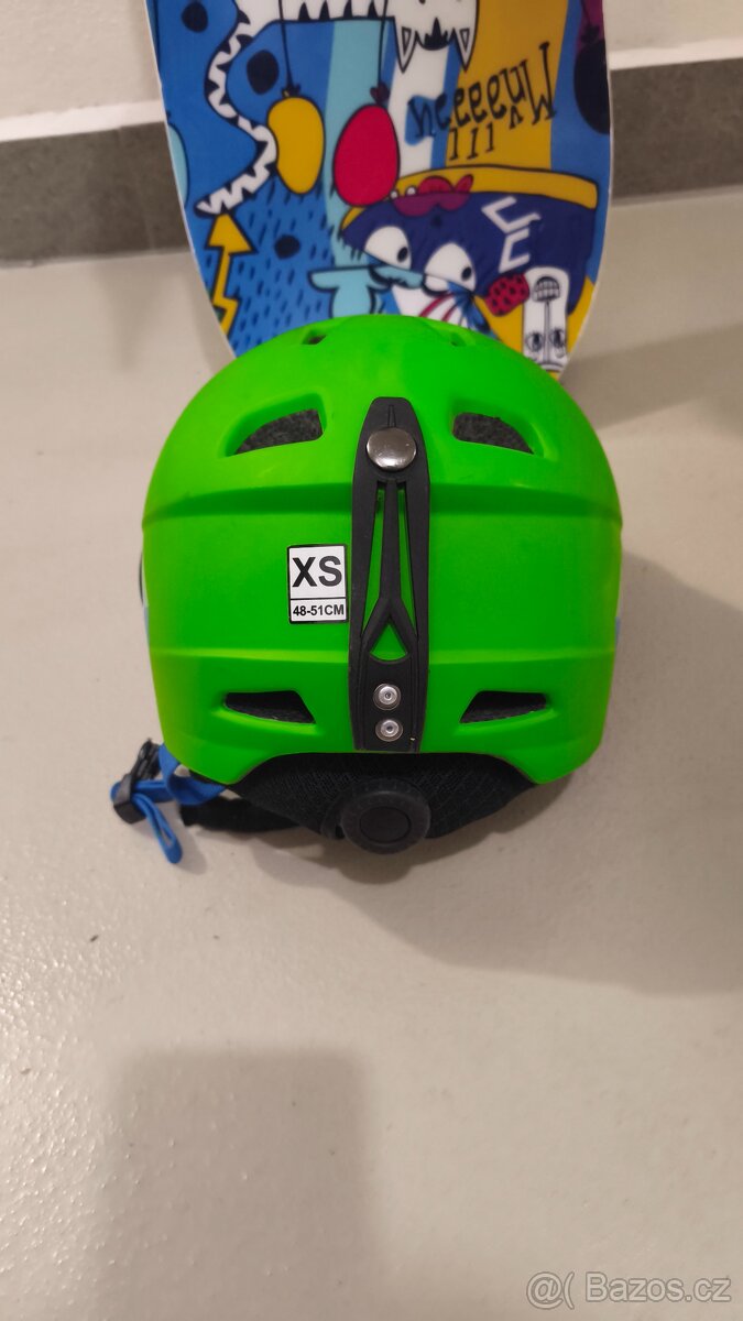 Snowboard 120 cm, boty, helma