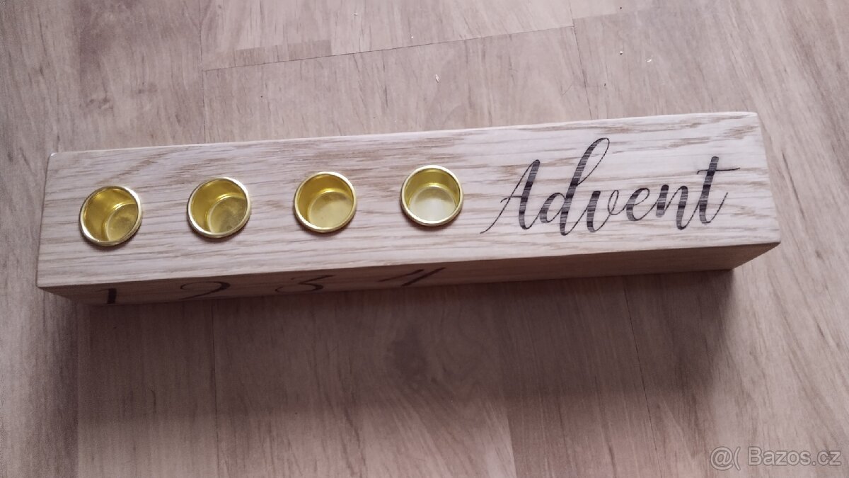 Dřevěný dubový adventní svícen Doladěno