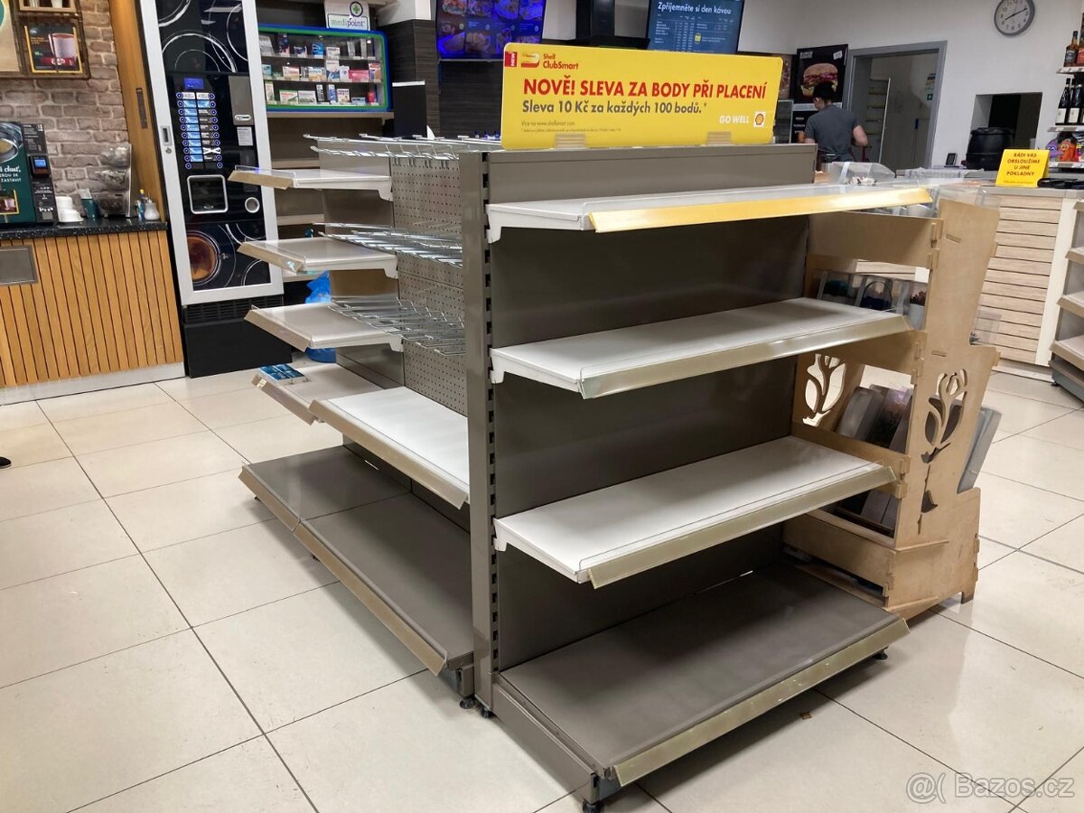 Regály + drobný nábytek z rekonstrukce čerpací stanice