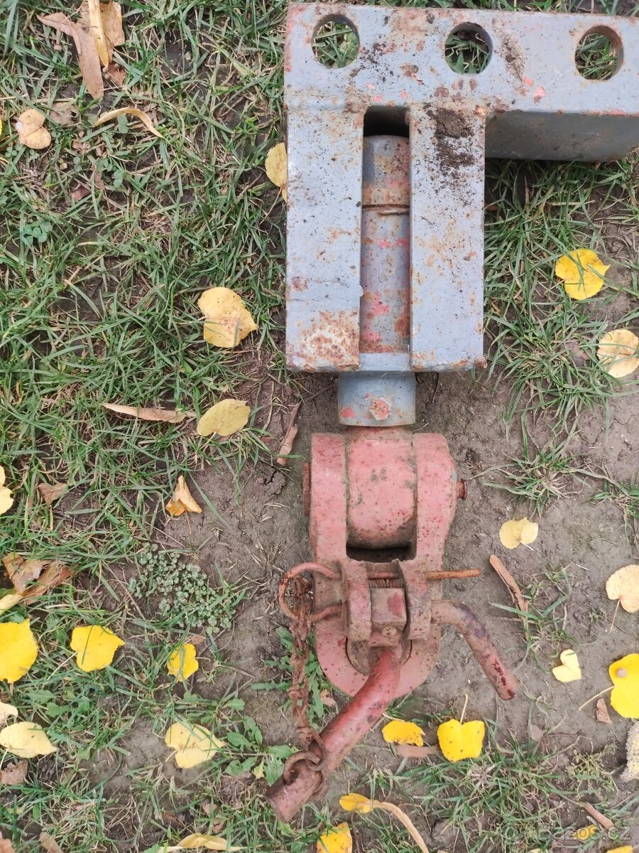 Zetor zavěs nepoužitý,blatniky