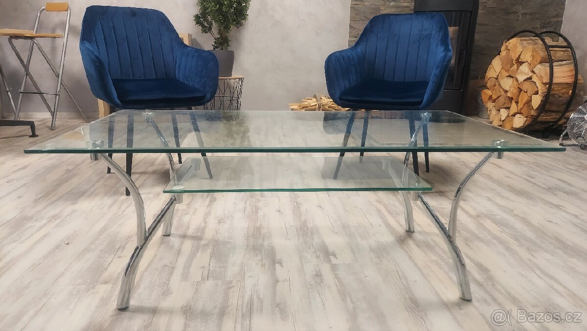 skleneny konferencni stolek