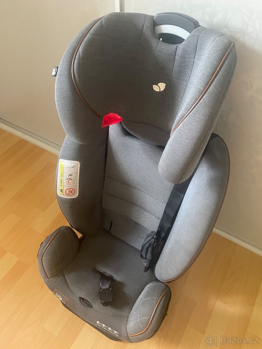 Detska rostouci autosedacka