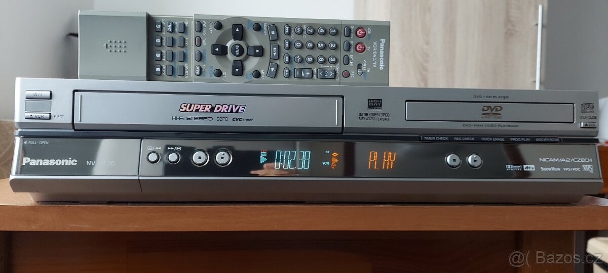 COMBO PANASONIC DVP30/DVD/VHS/