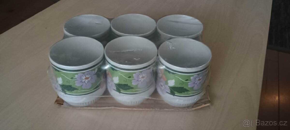 Sada retro hrnků
