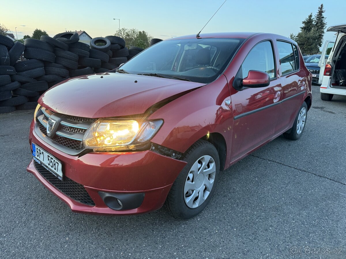 Dacia sandero 2015