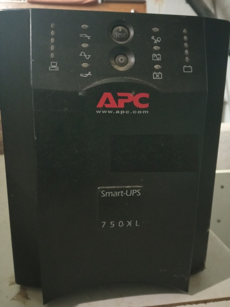 APC Smart UPS 750XL