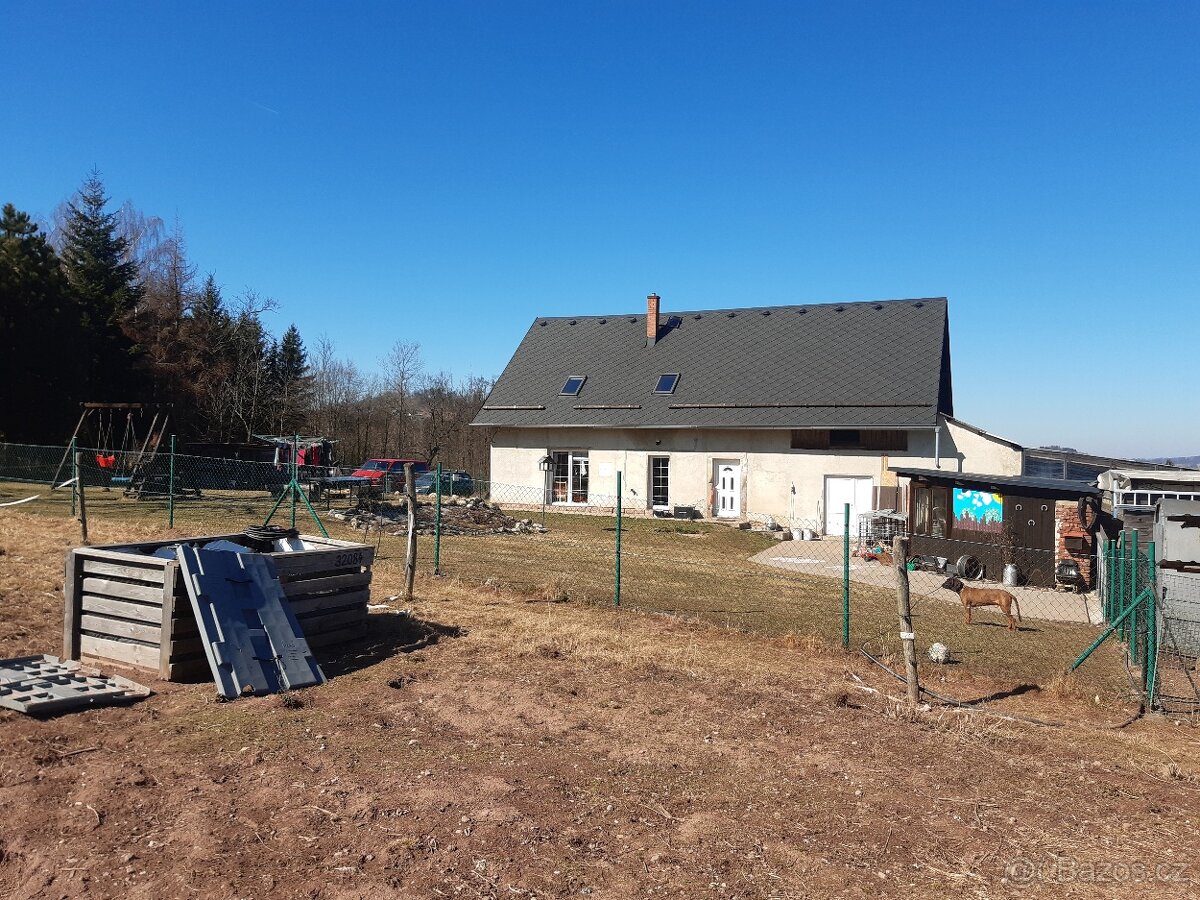 Prodej zemědělské usedlosti.