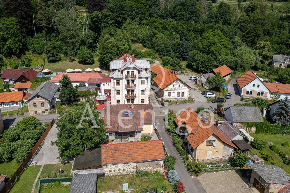 Prodej  bytový dům , 1 300 m2 - okres Benešov, ev.č. 25081
