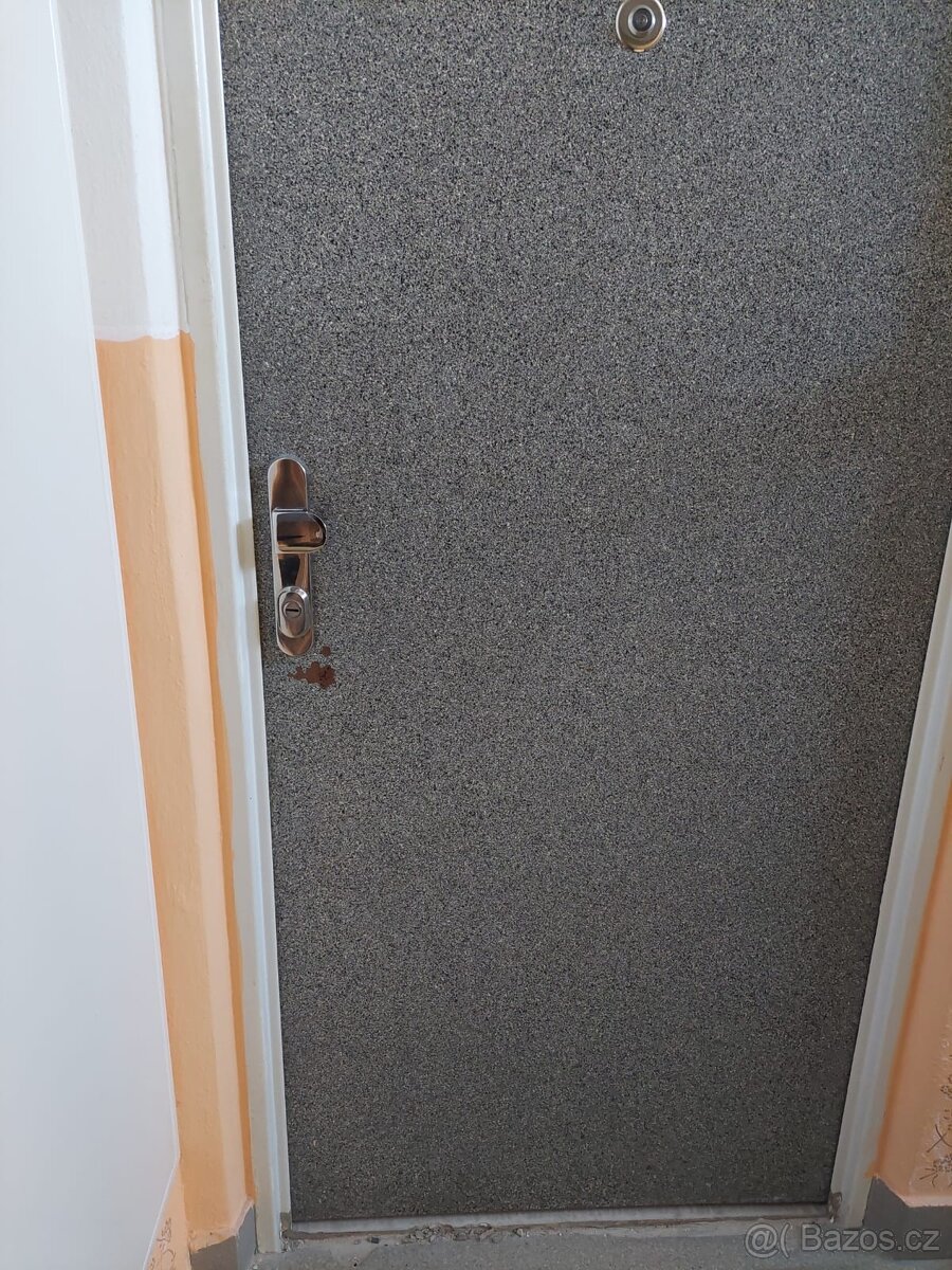 Vstupní bezpečnostní dveře, vnitřní dveře