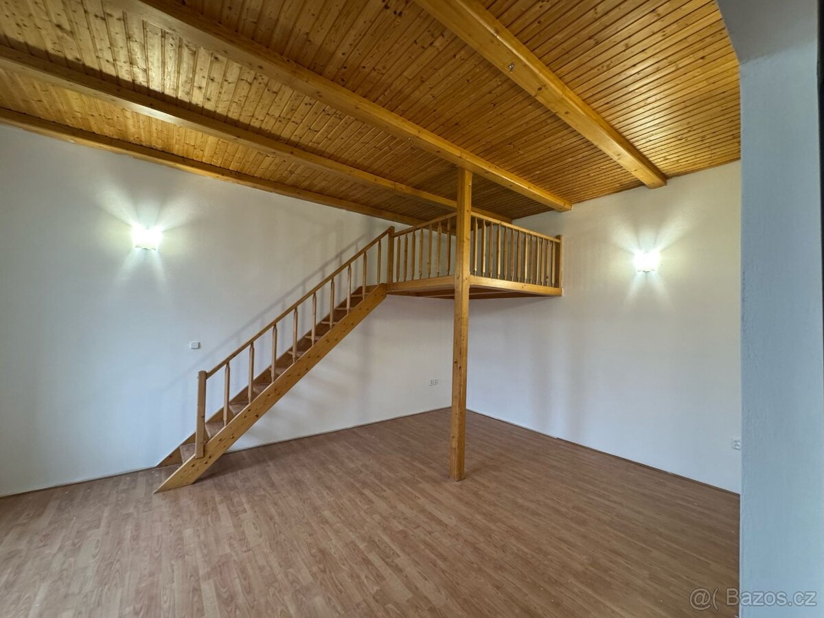 Pronájem bytu 2+KK