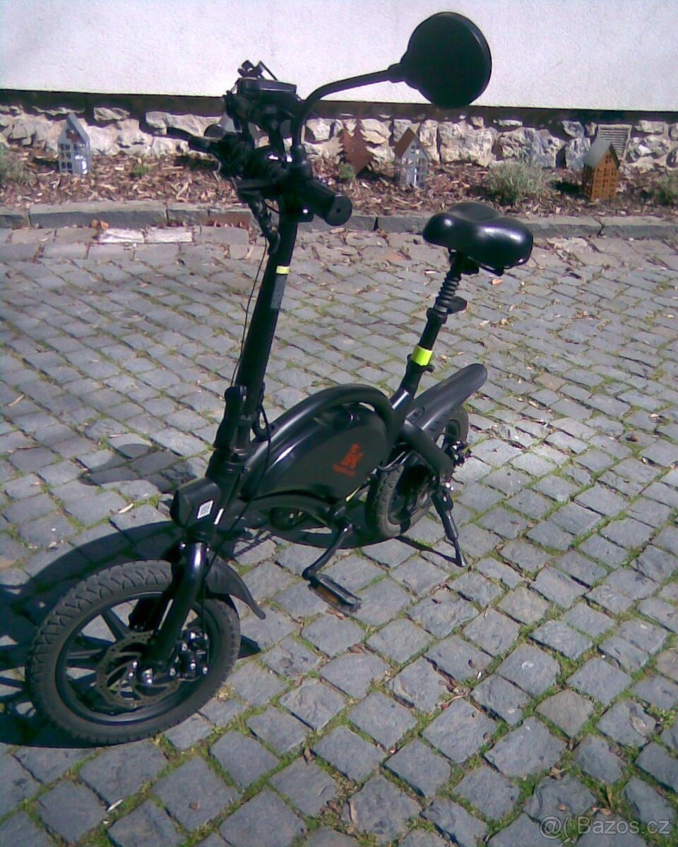 Skládací elektrokolo