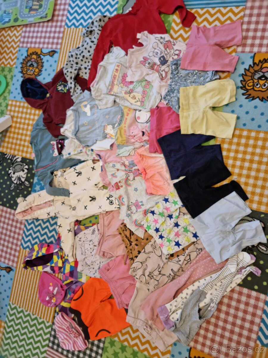 Oblečení pro holčičku, 98