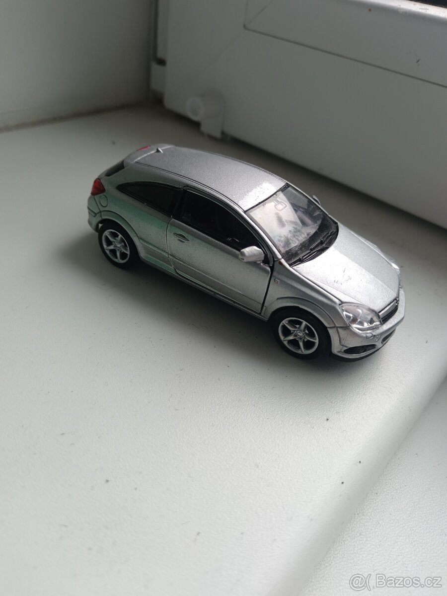 Modely aut 1:43