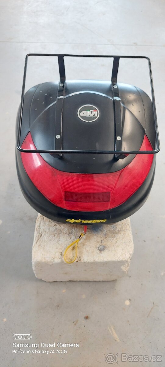 Kufr na moto
