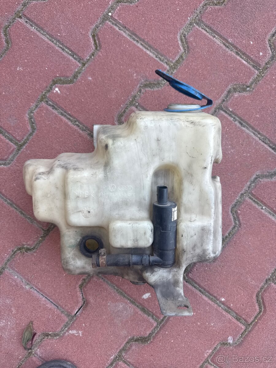 Nádobka ostřikovačů 5,5l VW Golf, Bora 5,5l
