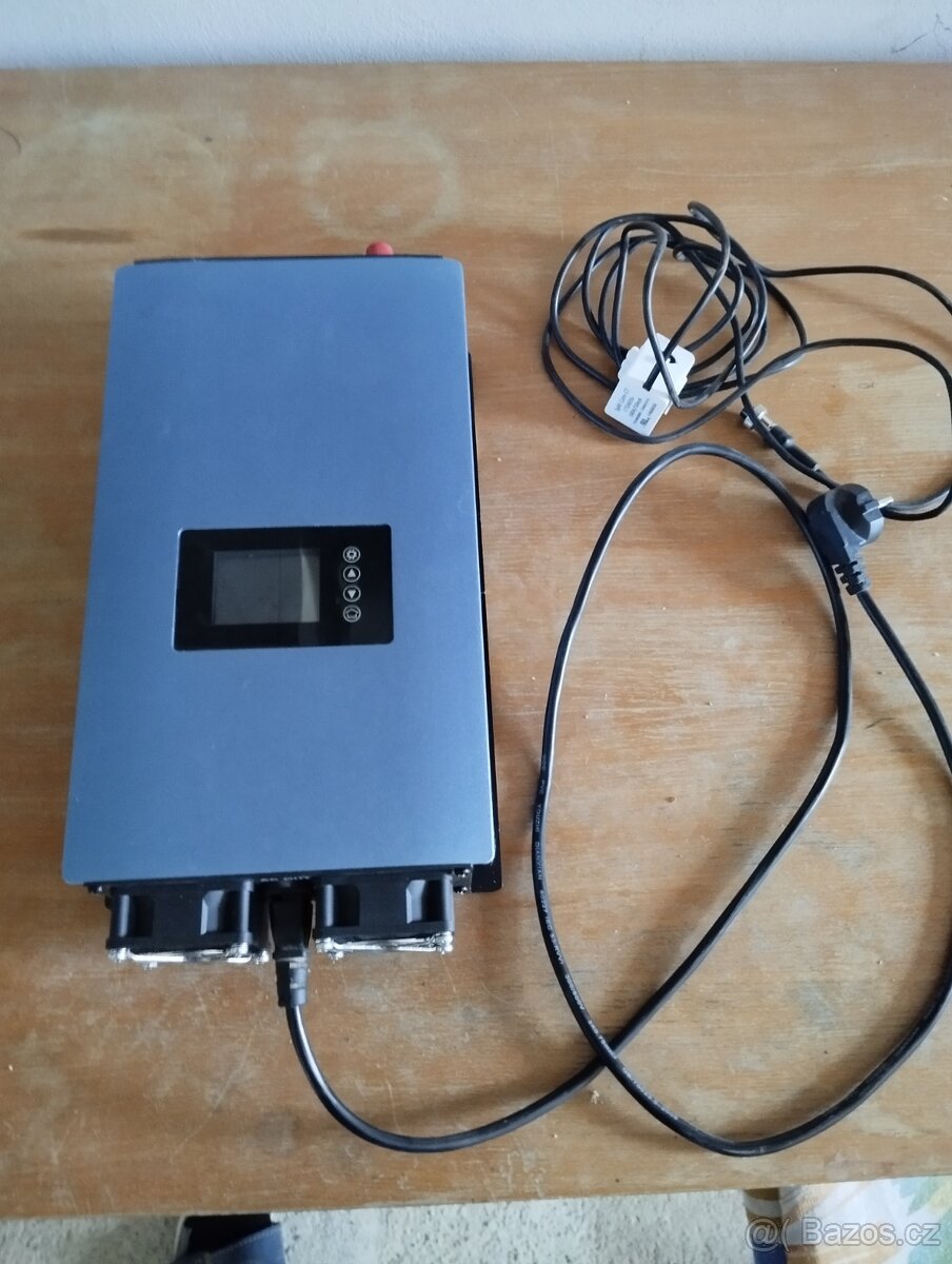 Solární střídač SUN 1000G 22-65V 1000W